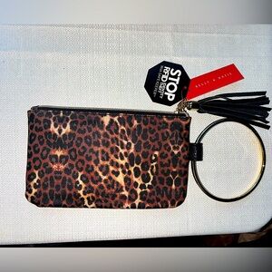 KELLY & KATIE Ring Toss Wristlet Leopard Print - DSW